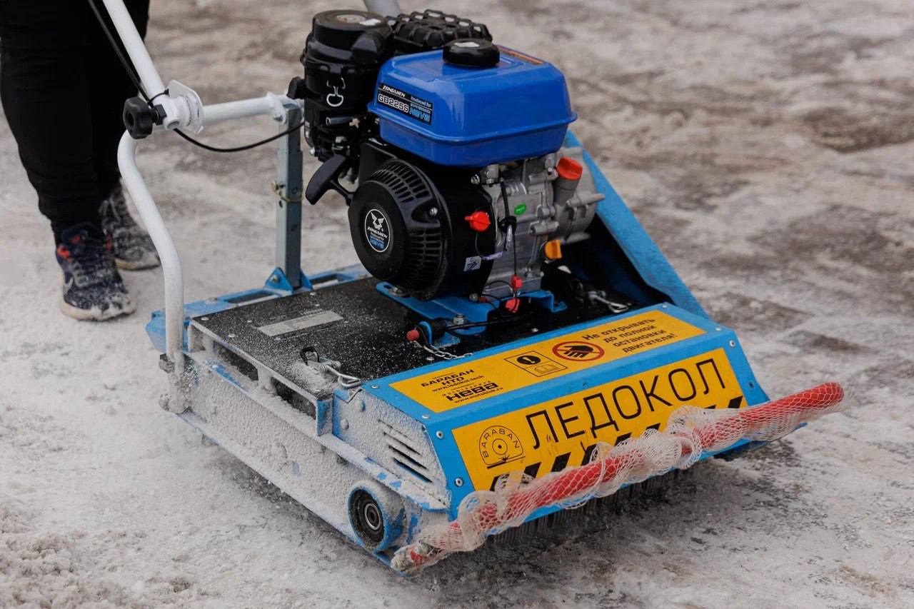 Ледокол будут использовать для очистки тротуаров в Челябинске Ледокол будут использовать для очистки тротуаров в Челябинске
