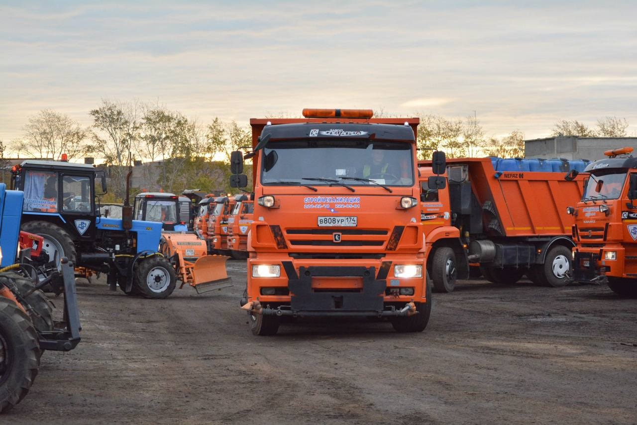 Ледокол будут использовать для очистки тротуаров в Челябинске Ледокол будут использовать для очистки тротуаров в Челябинске