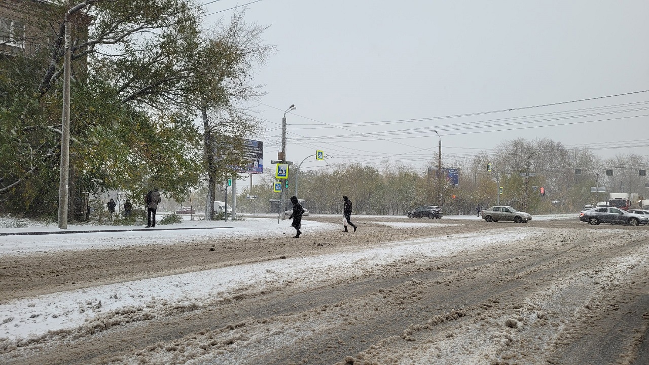 Пробки и аварии: на Челябинскую область обрушилась непогода