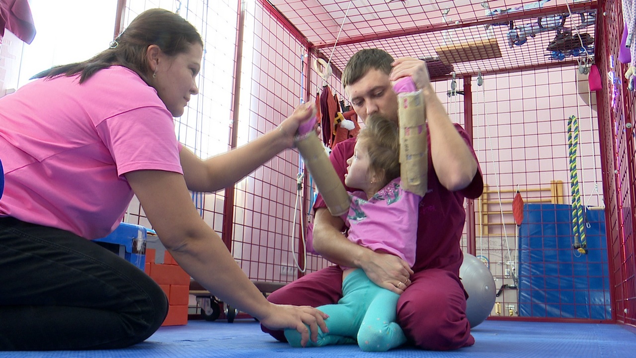 В Челябинской области пытаются спасти девочку с тяжелой болезнью