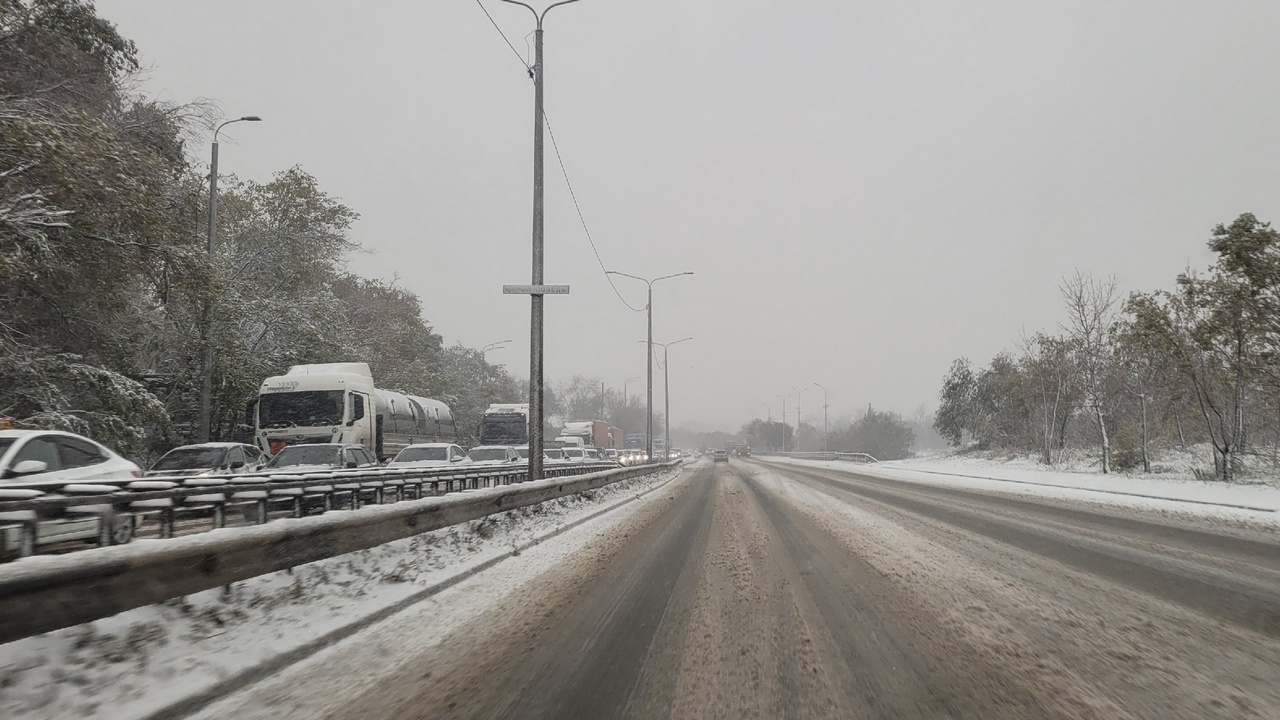 Гололед и аварии: как Челябинская область пережила натиск снежной бури 