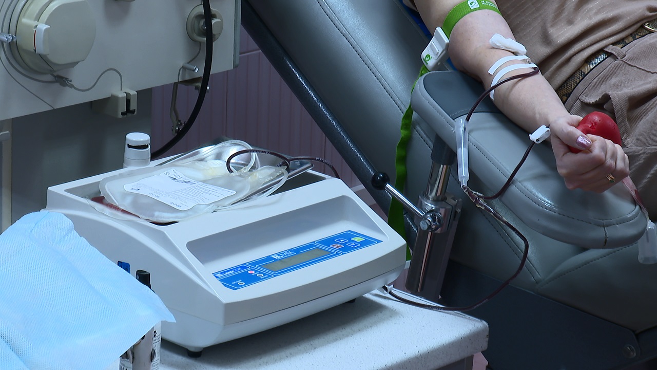 Поделились энергией жизни: ученые из Челябинска стали донорами крови