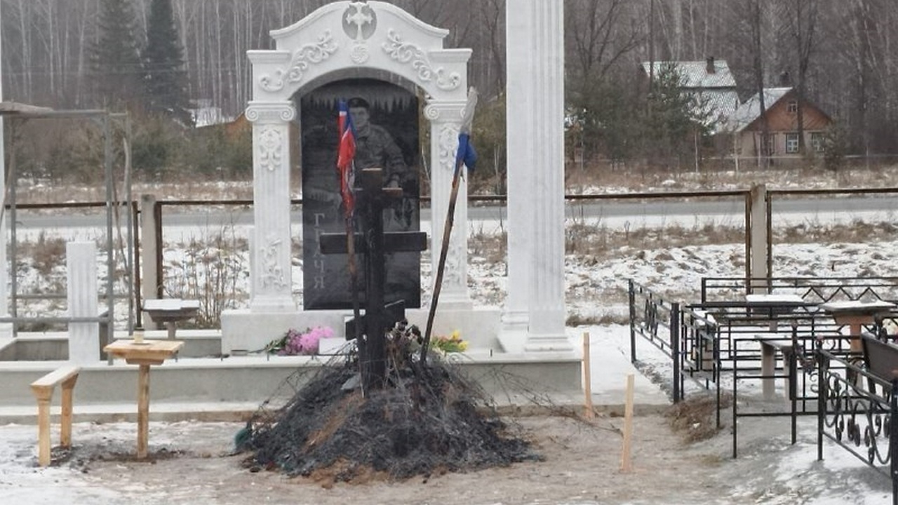 Вандалы осквернили 25 могил участников СВО на кладбище в Миассе
