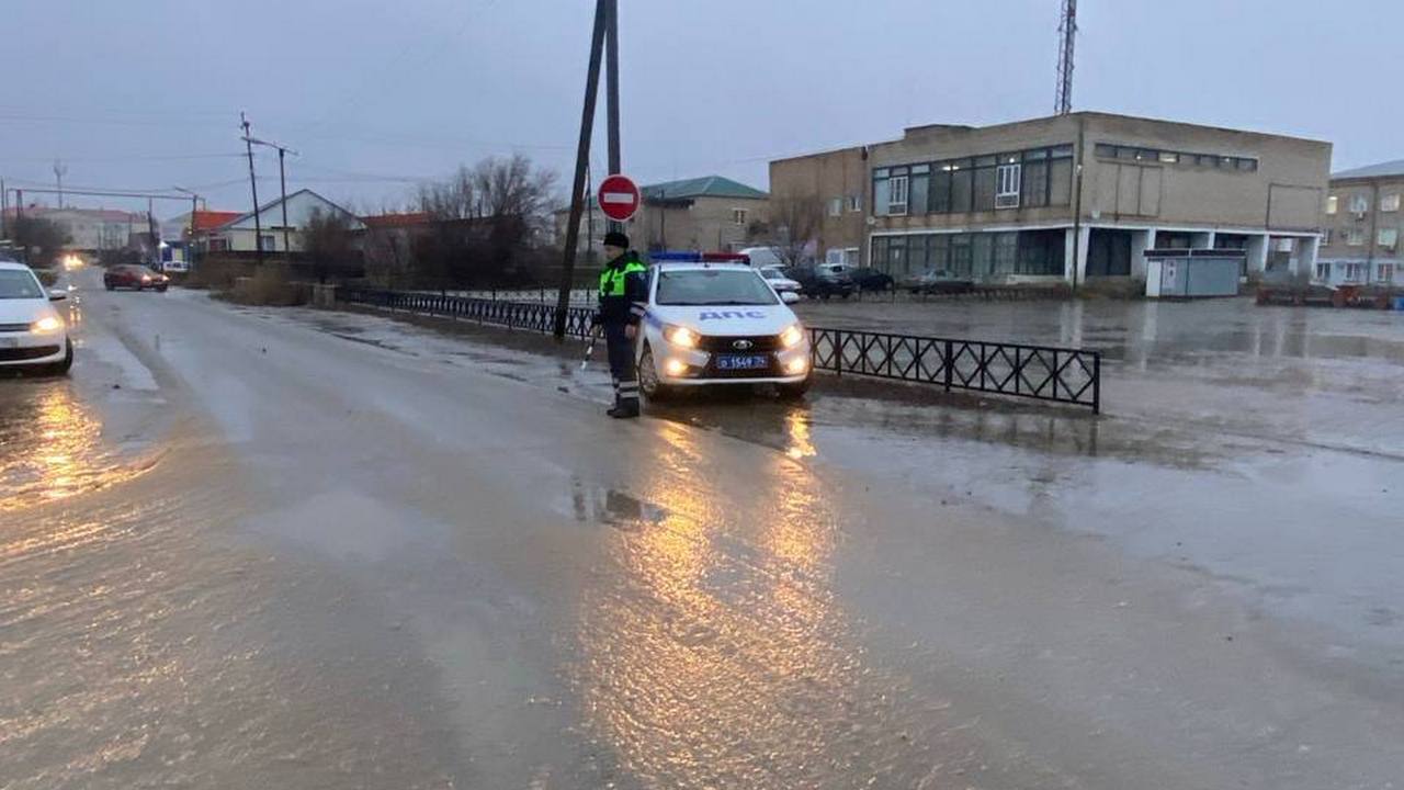 ДТП, очереди в травмпункты и коровий дрифт: в Челябинской области прошел ледяной дождь