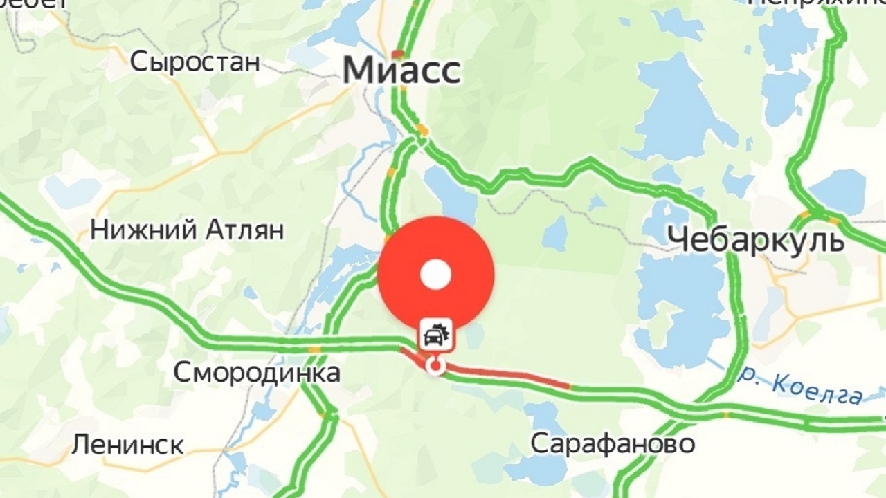 Из-за ДТП с 4 автомобилями возникла пробка на трассе М5 в Челябинской области