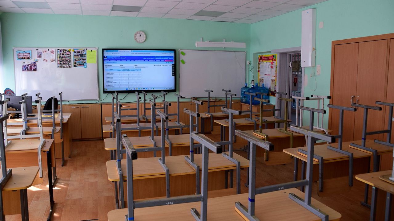 Отмена занятий в школах Челябинска: учатся ли дети сегодня, 8 декабря