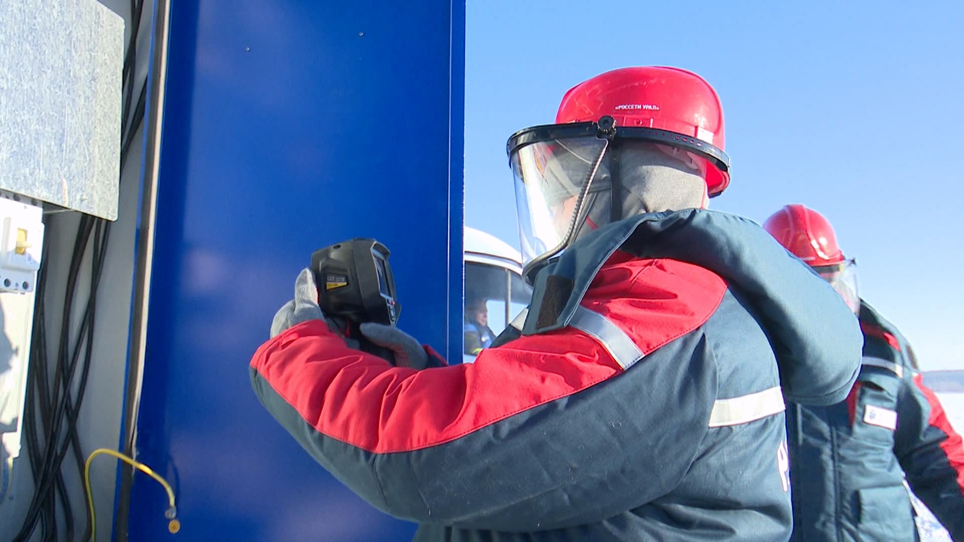 В поселке Рощино установили новую электроподстанцию, которую жители ждали 10 лет