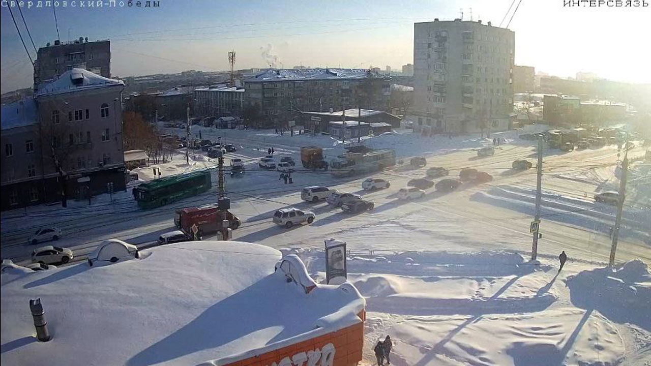 Движение трамваев встало на проспекте Победы в Челябинске