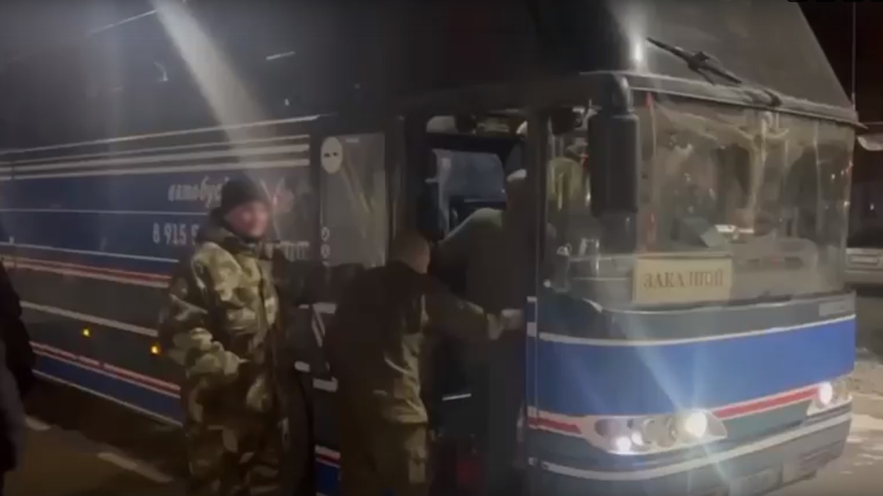 Четверо бойцов СВО из Челябинской области вернулись из плена