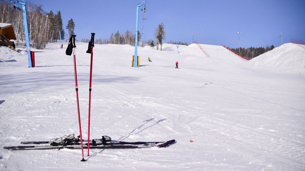 Жителей Челябинска бесплатно научат кататься на лыжах и сноуборде
