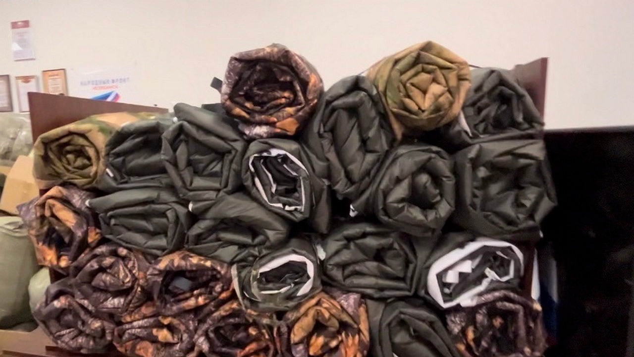 50 антидроновых одеял отправили бойцам СВО жители Магнитогорска