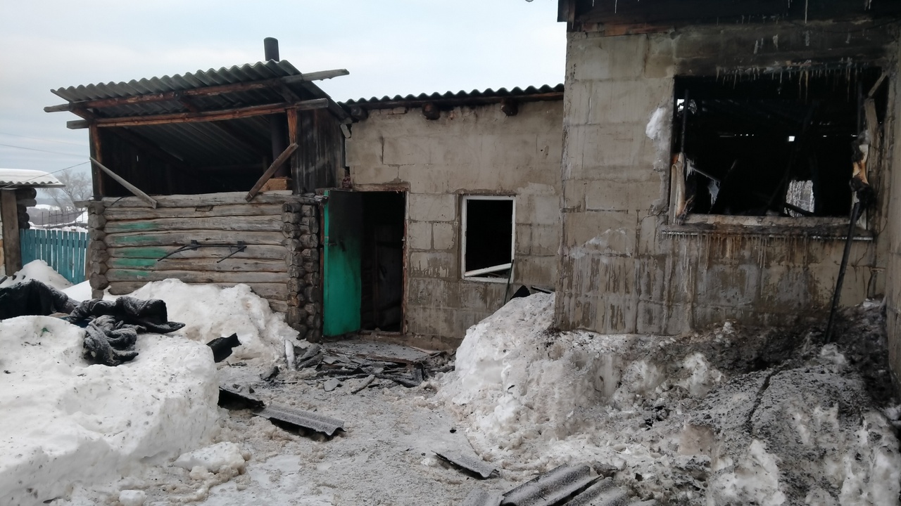 Жилой дом сгорел в Челябинской области из-за неисправной печи