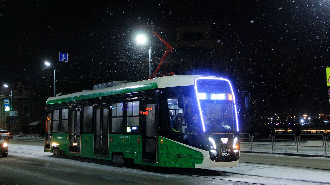 В Челябинске остановили трамваи из-за пассажира, которому стало плохо