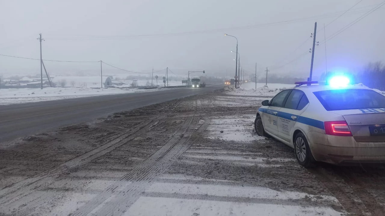 Движение закрыли на трассе М5 в Челябинской области из-за снегопада и метели