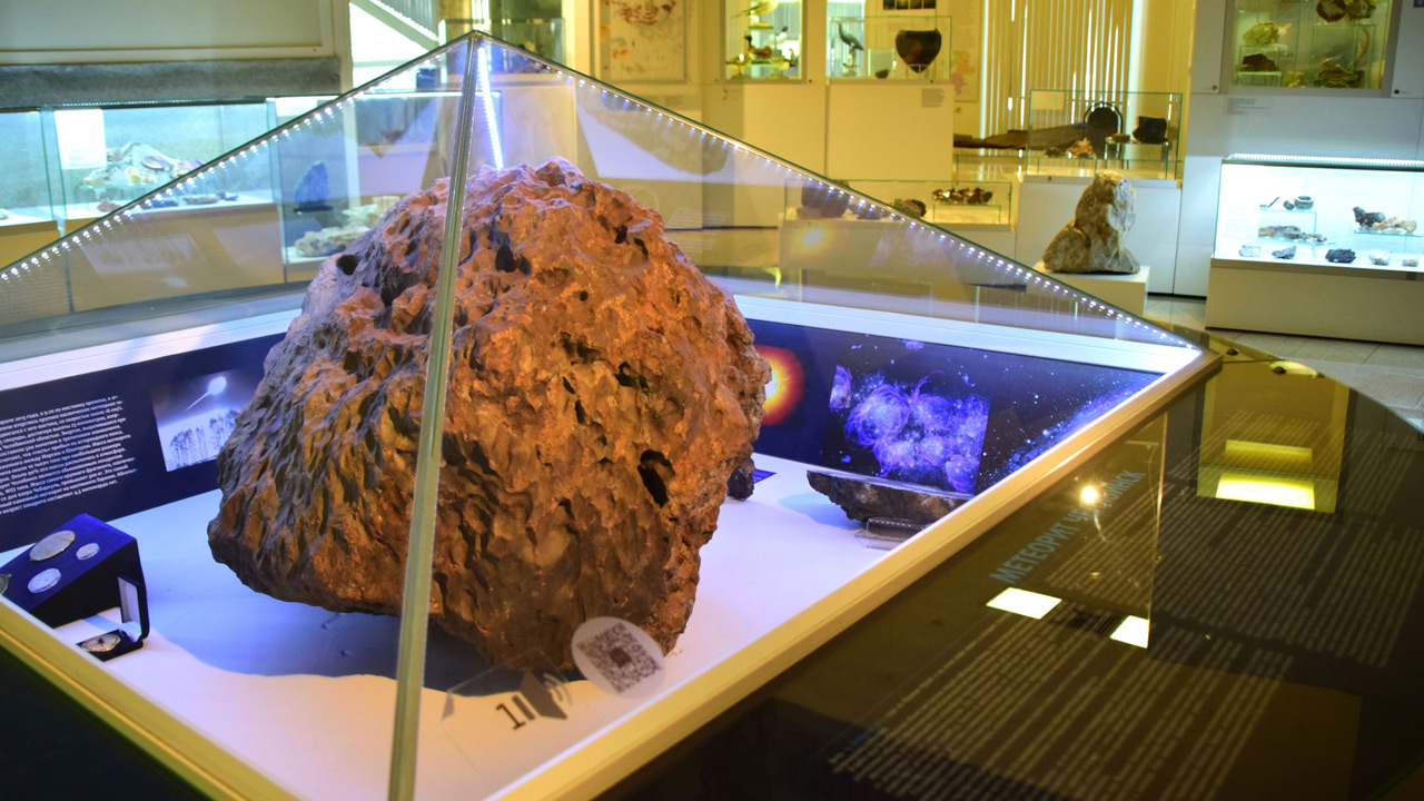 В музее Челябинска откроют купол над метеоритом в годовщину его падения