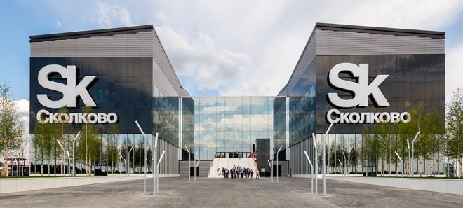 "Вкладывать нужно в Россию": президент поддержал отечественных производителей