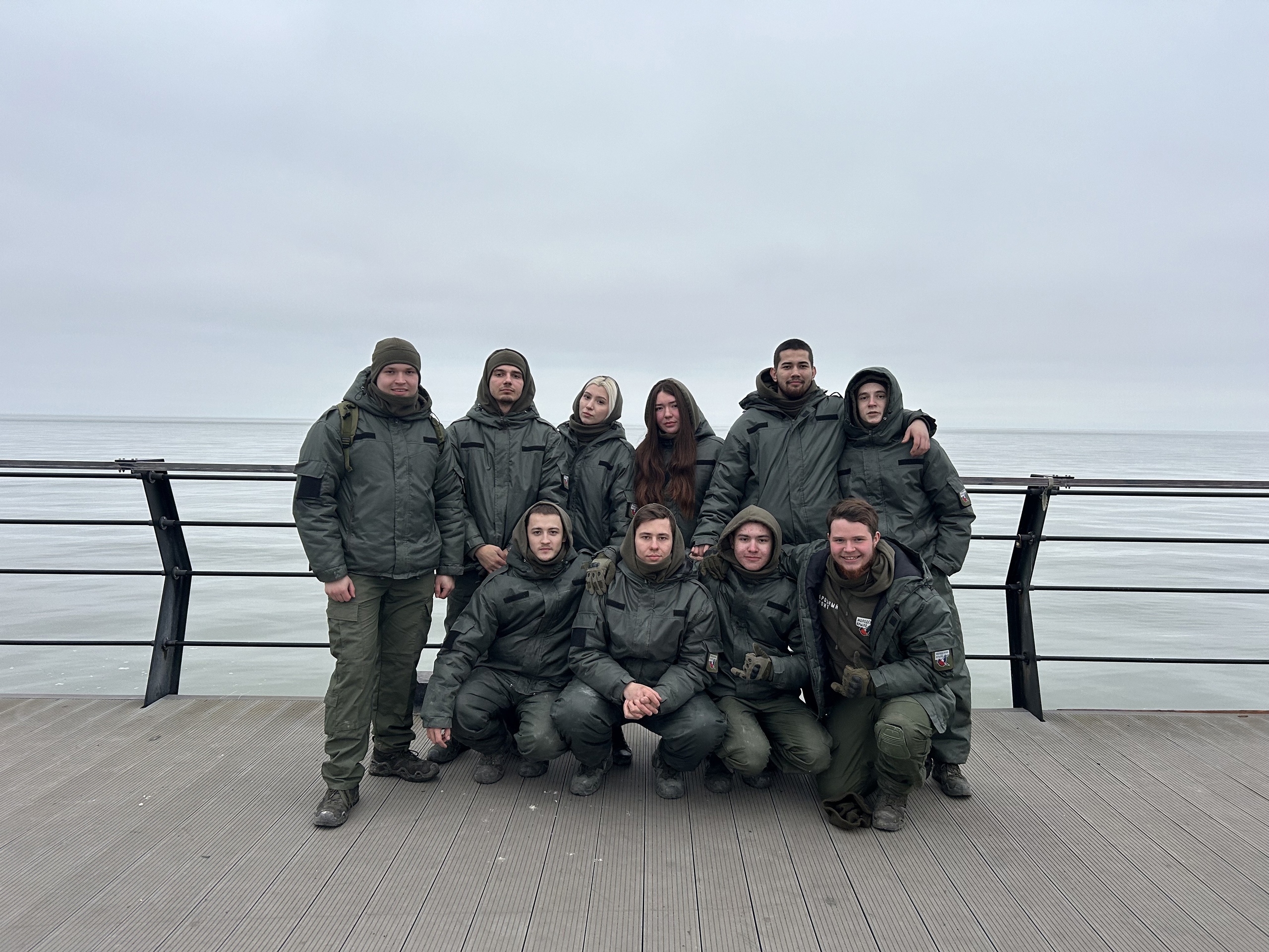 Разбирают завалы и доставляют гумпомощь: как южноуральцы помогают жителям ДНР Разбирают завалы и доставляют гумпомощь: как южноуральцы помогают жителям ДНР
