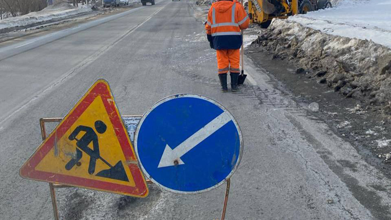 В Челябинске срочно вывозят снег с мест возможных подтоплений