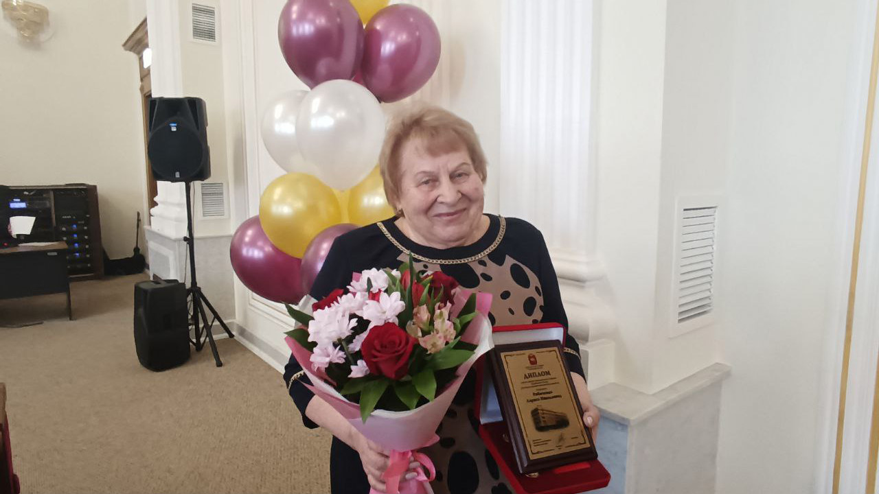 Премии работникам жилищно-коммунальной сферы вручили в Челябинской области