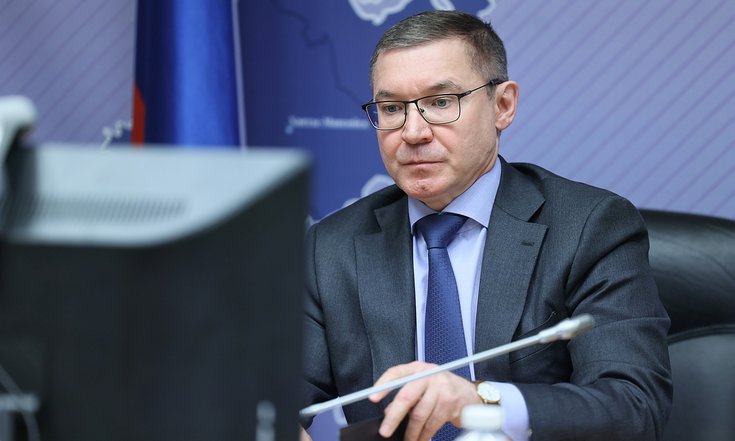 Полпред Якушев оценил работу научно-образовательного центра УрФО