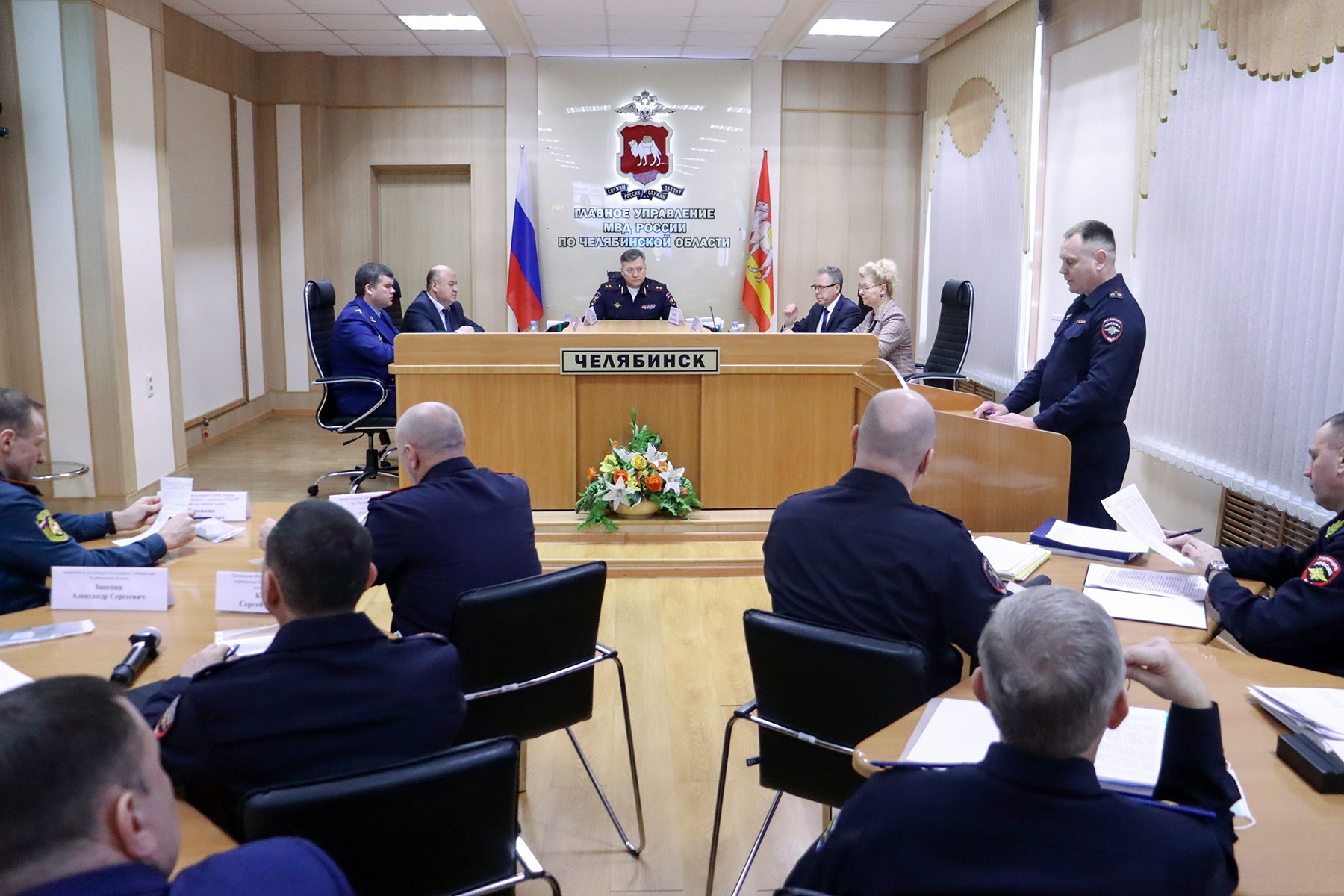 Начальник полиции Челябинской области в преддверии выборов провел заседание штаба 