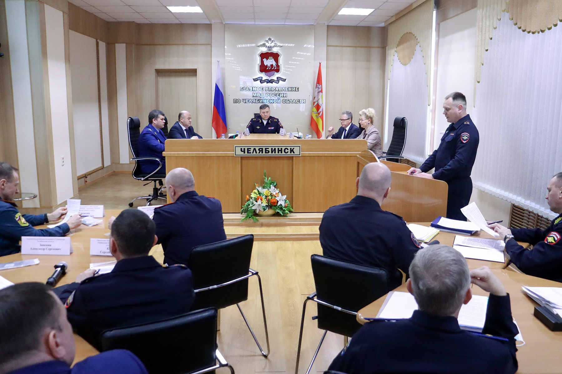 Начальник полиции Челябинской области в преддверии выборов провел заседание штаба Начальник полиции Челябинской области в преддверии выборов провел заседание штаба