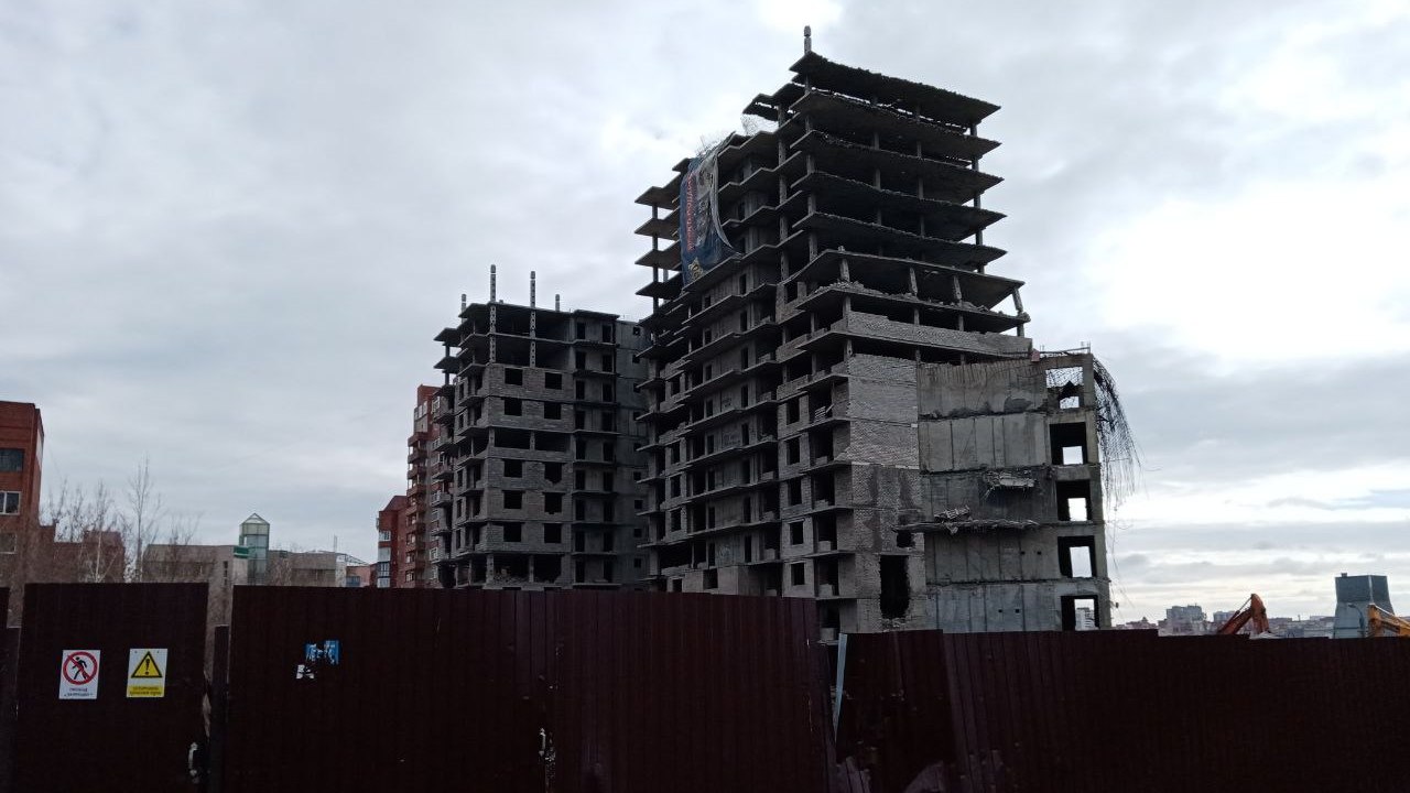В центре Челябинска обрушат часть конструкций недостроенного ЖК