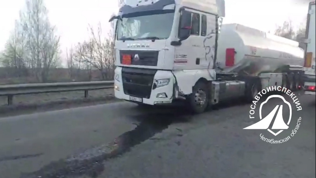 Водитель пострадал в лобовом ДТП на трассе М5 в Челябинской области