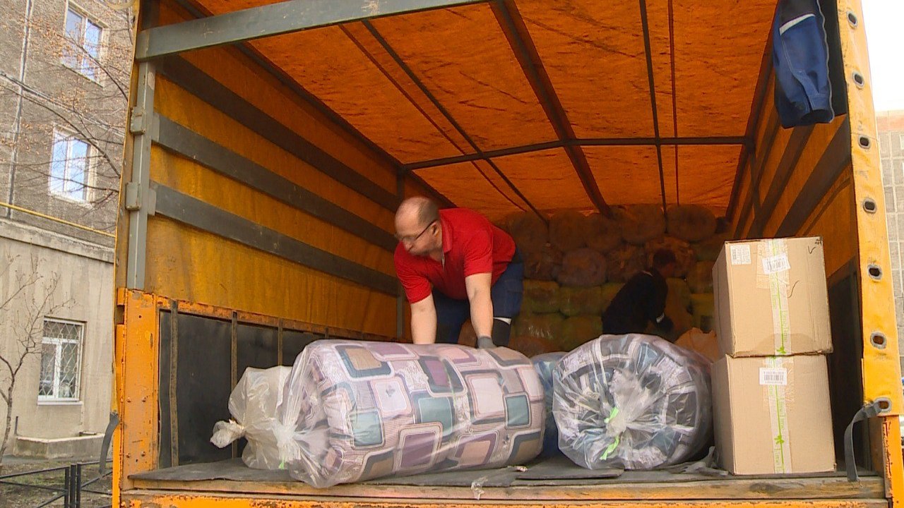 ММК отправил гуманитарную помощь пострадавшим от паводка в Орске