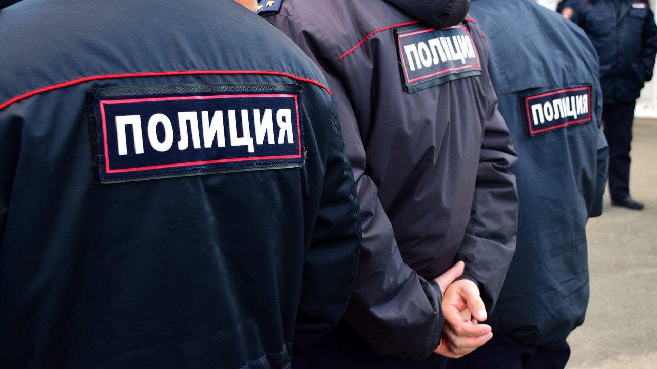 Проверки мигрантов на стройках устроили в Челябинске Проверки мигрантов на стройках устроили в Челябинске