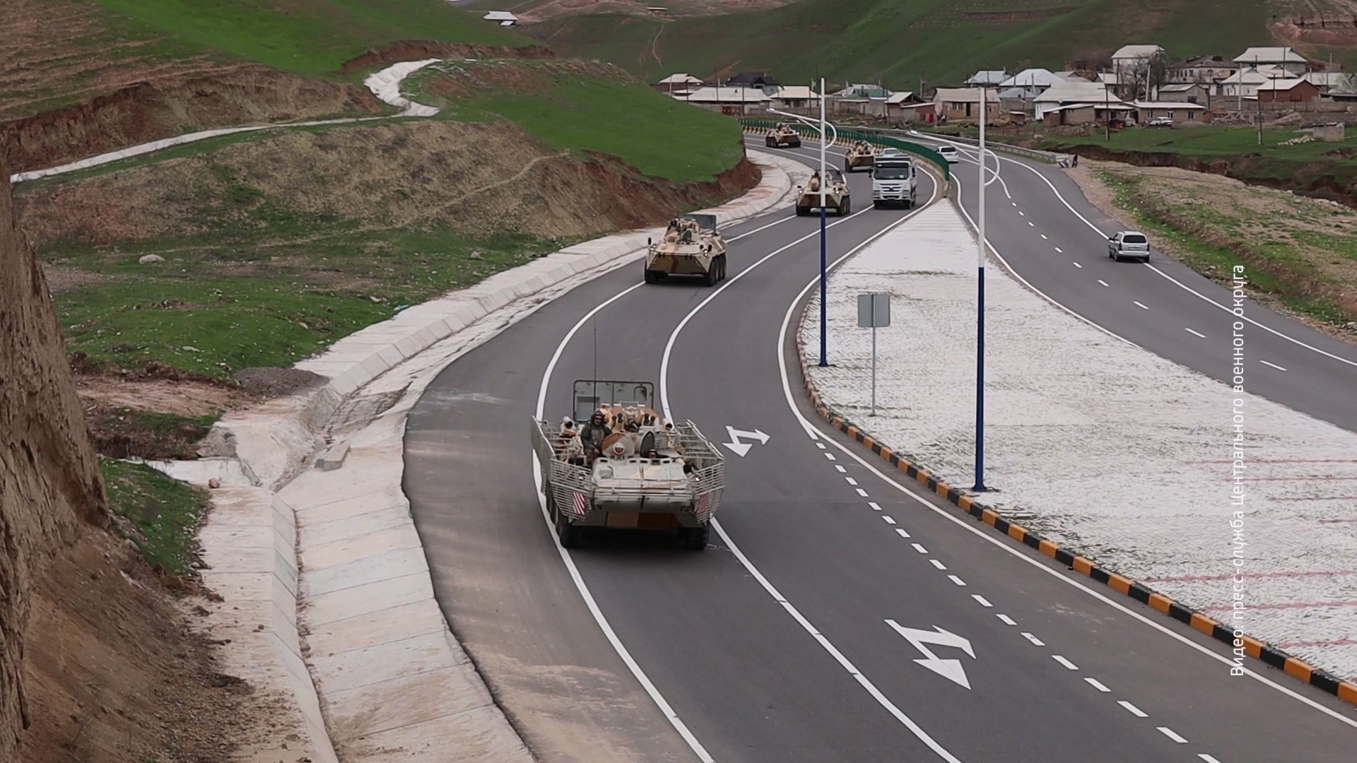 Уральские военные принимают участие в двухсторонних учениях в Таджикистане