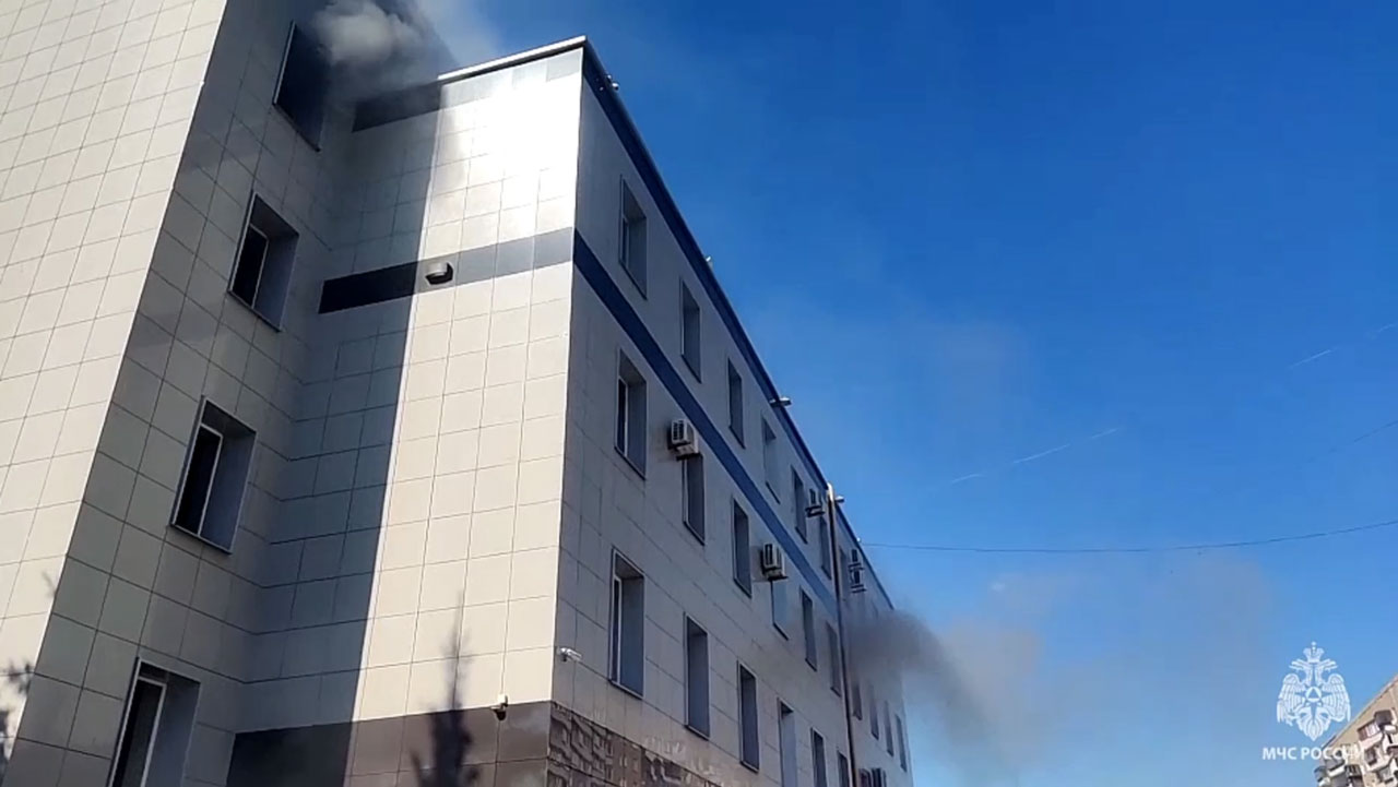 В Челябинской области загорелся торговый центр, обнаружена погибшая женщина