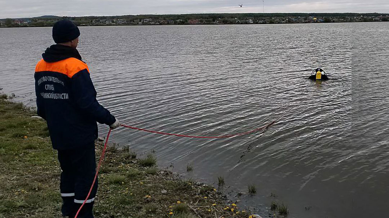 В Челябинской области утонул автомобиль с рыбаками, один из них погиб