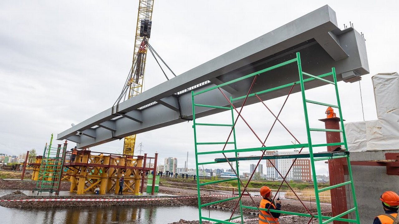 Монтаж вантового моста через реку Миасс начался в Челябинске