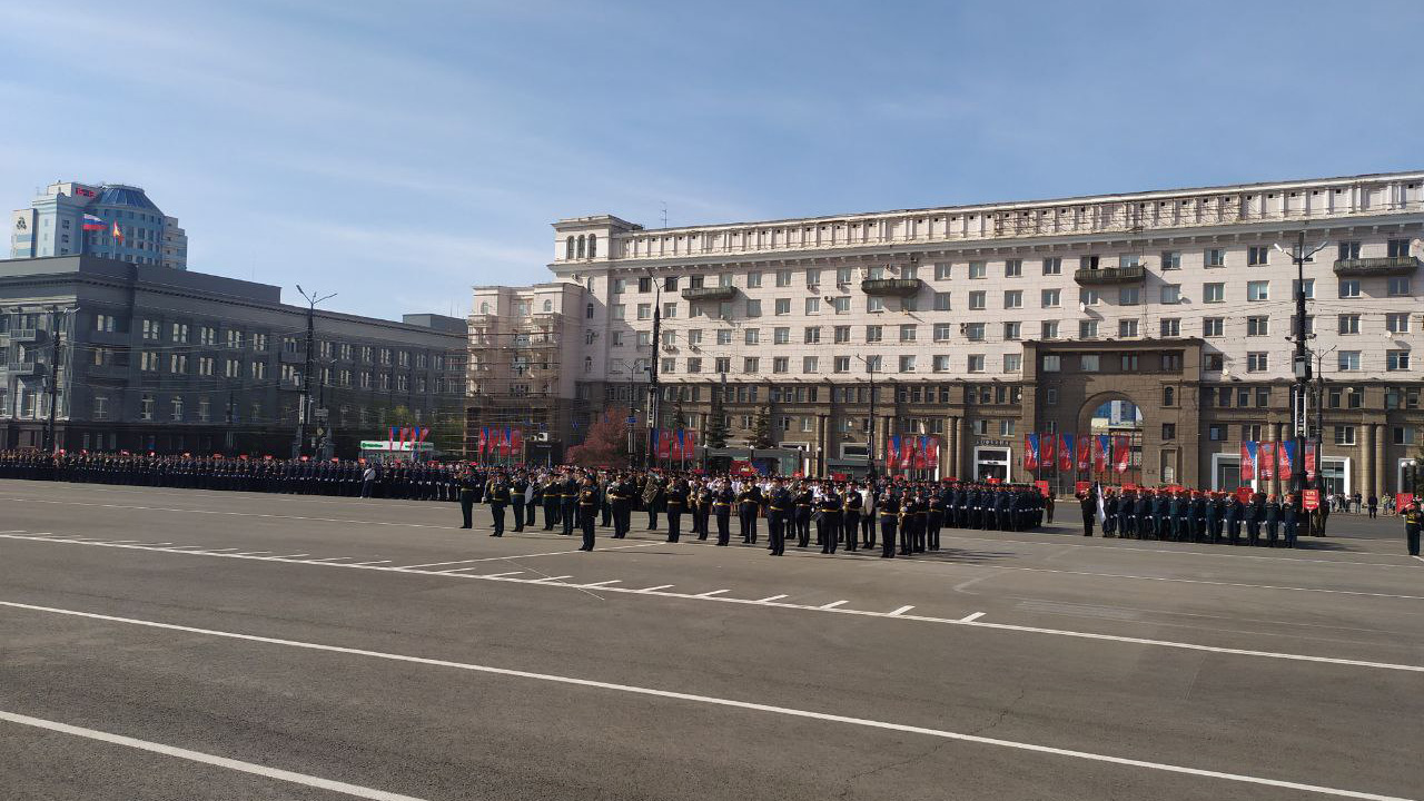 Площадь Революции в Челябинске закроют от пешеходов для репетиции парада Победы