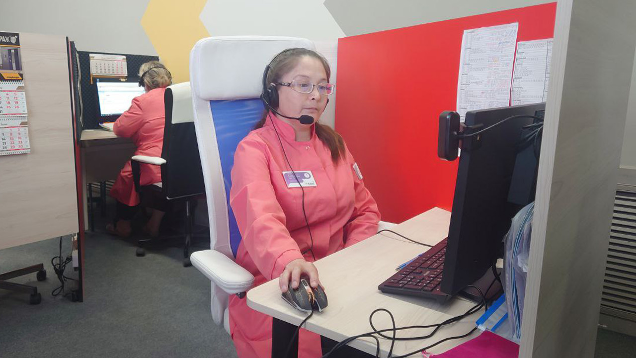 Ева и Анна: как в больницах Челябинска работают чат-боты и голосовые роботы