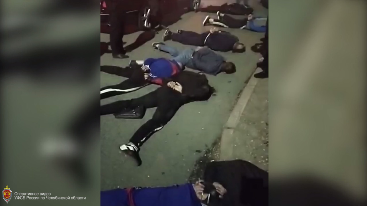 Участников ОПГ осудили в Челябинске за грабежи, вымогательства и разбой