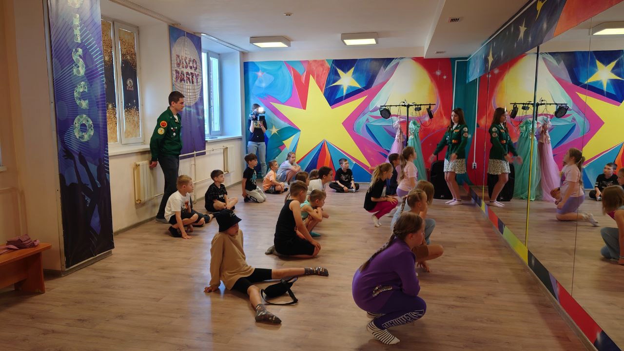 Молодежь Челябинской области рассказала о приоритетах: семья и дети