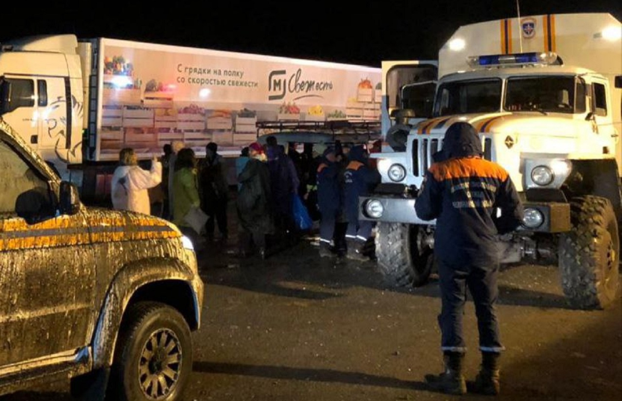 Туристов эвакуируют из зон подтопления в Челябинской области