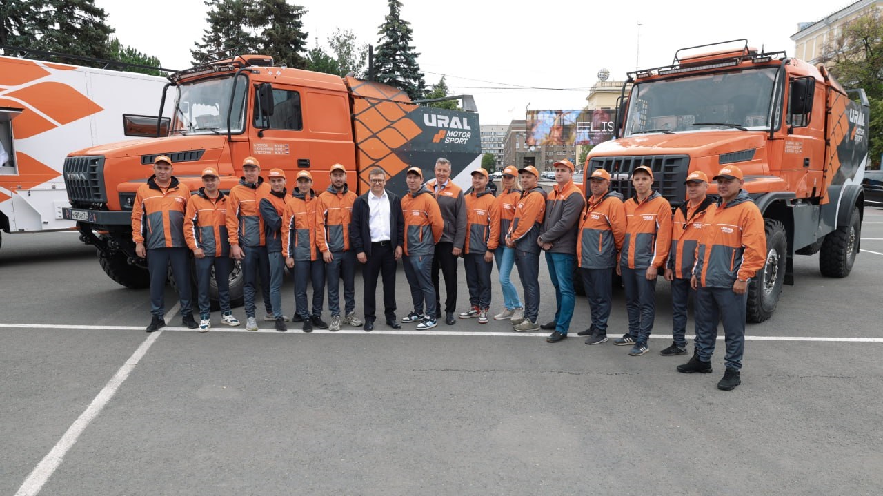 Два экипажа из Челябинской области выступят на ралли "Шелковый путь" Два экипажа из Челябинской области выступят на ралли "Шелковый путь"