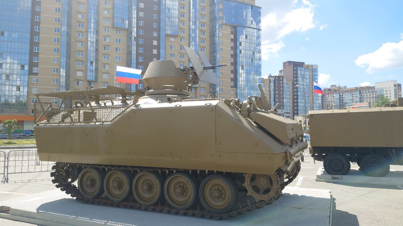 Выставка трофейной техники стран НАТО открылась в Челябинске Выставка трофейной техники стран НАТО открылась в Челябинске