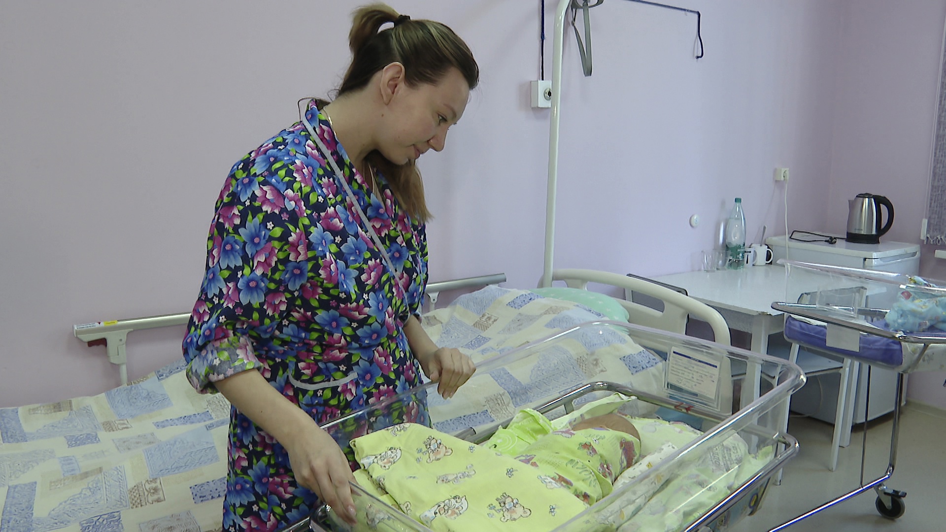 В Челябинске 24 малыша родились на свет в День города В Челябинске 24 малыша родились на свет в День города