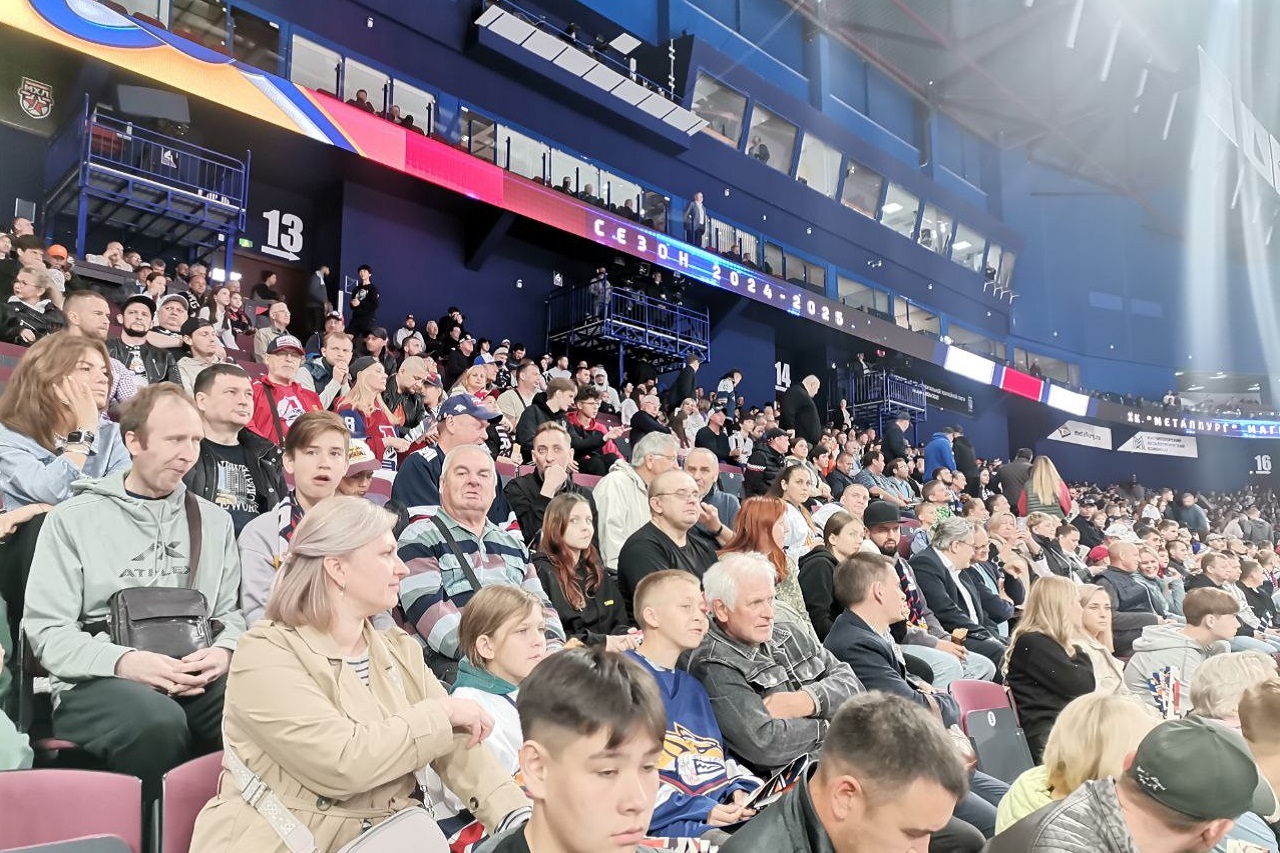 Болельщики магнитогорского "Металлурга" поделились ожиданиями от нового сезона КХЛ Болельщики магнитогорского "Металлурга" поделились ожиданиями от нового сезона КХЛ