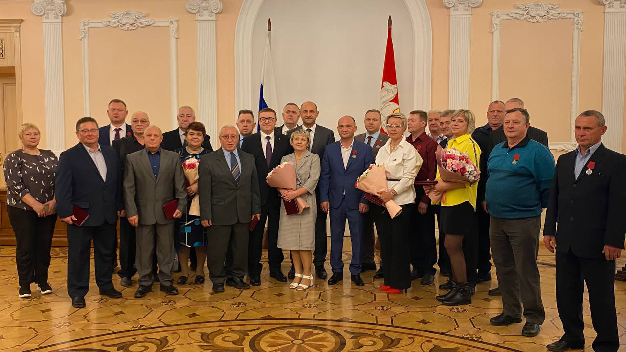 Новый полпред Артем Жога провел встречу с губернатором Челябинской области Новый полпред Артем Жога провел встречу с губернатором Челябинской области