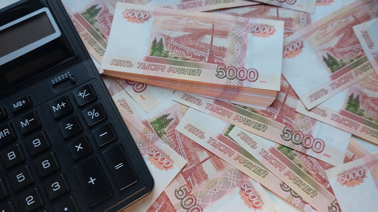 Состоятельные курьеры: кто еще в Челябинске получает по 200 тысяч в месяц Состоятельные курьеры: кто еще в Челябинске получает по 200 тысяч в месяц