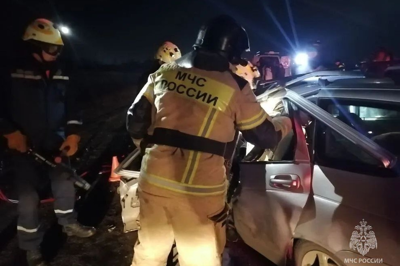 В ДТП в Челябинской области погиб человек, еще двое пострадали В ДТП в Челябинской области погиб человек, еще двое пострадали