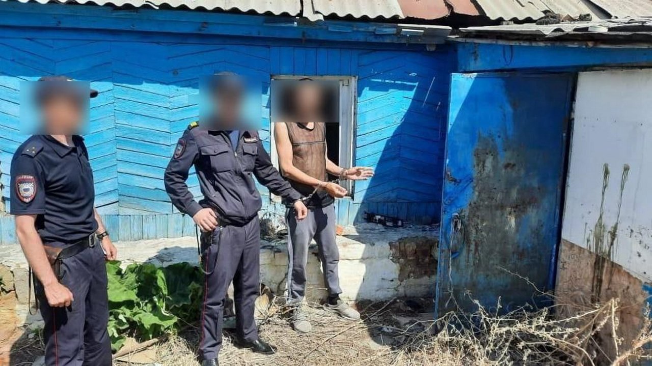 Троих жителей Челябинской области осудили за жестокое убийство матери и ребенка Троих жителей Челябинской области осудили за жестокое убийство матери и ребенка