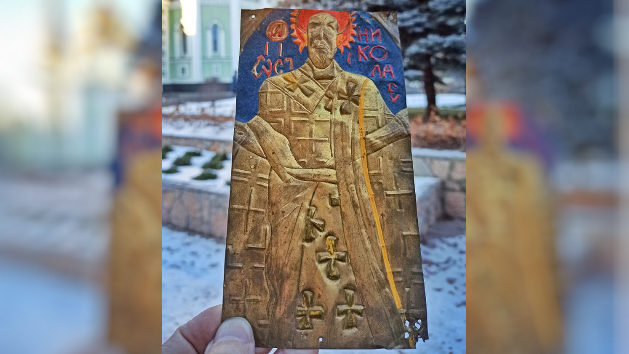 Необычную икону ручной работы обнаружили в храме Челябинска