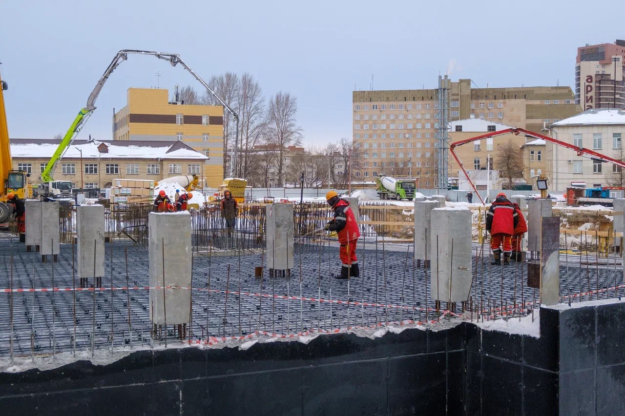 Фундамент нового хирургического корпуса в Челябинске готов на 90% Фундамент нового хирургического корпуса в Челябинске готов на 90%