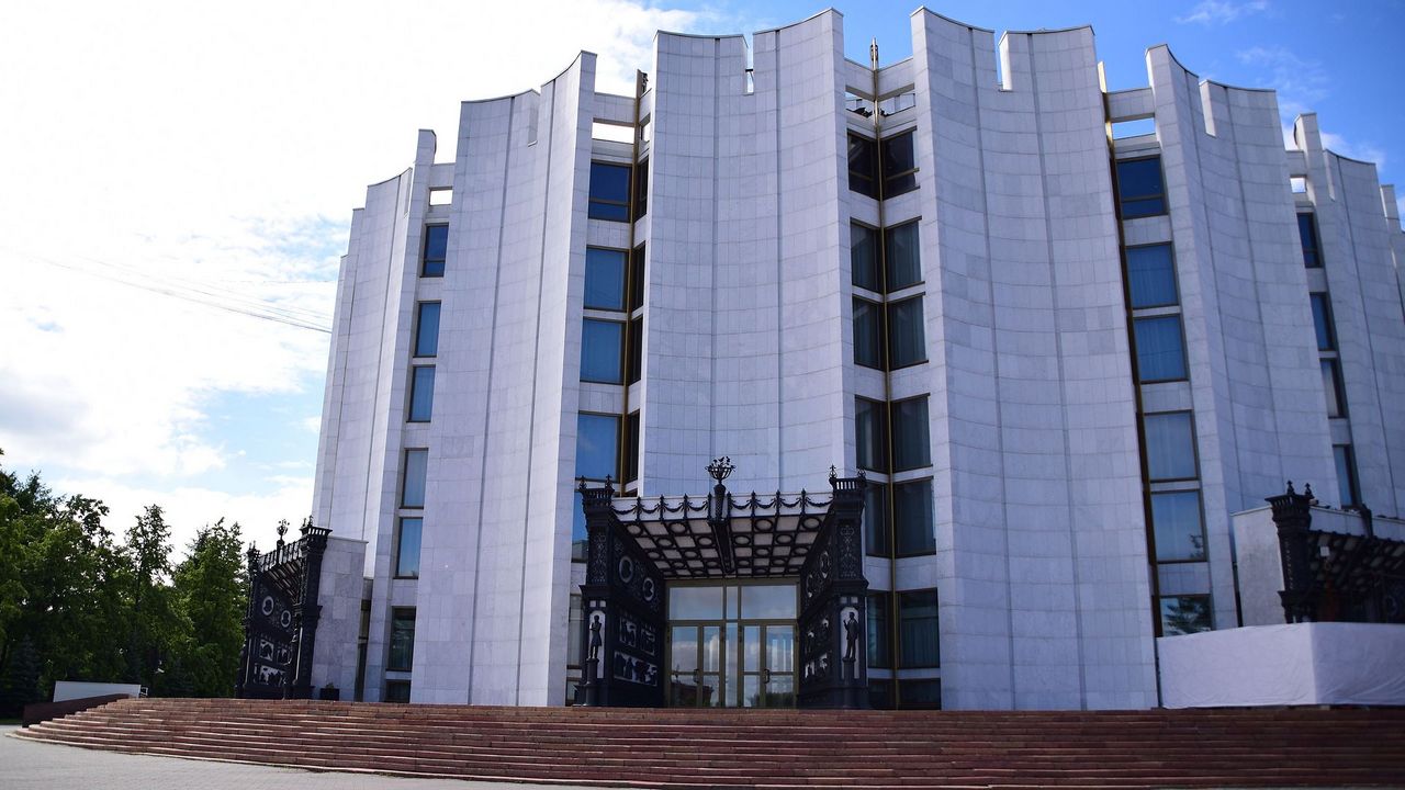Экскурсии по закулисью: для челябинцев приоткроют завесу тайны сразу 4 театра Экскурсии по закулисью: для челябинцев приоткроют завесу тайны сразу 4 театра